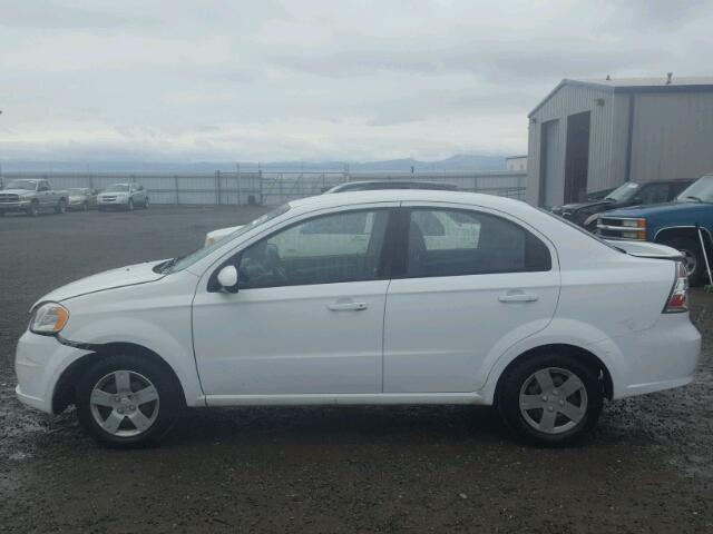 KL1TD5DE3BB219571 - 2011 CHEVROLET AVEO LS WHITE photo 9