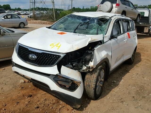 KNDPB3AC3G7869907 - 2016 KIA SPORTAGE L WHITE photo 2