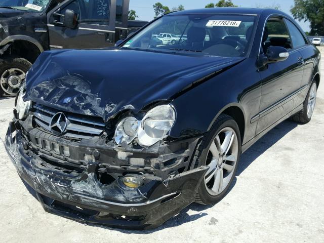 WDBTJ56HX8F253287 - 2008 MERCEDES-BENZ CLK 350 BLACK photo 2