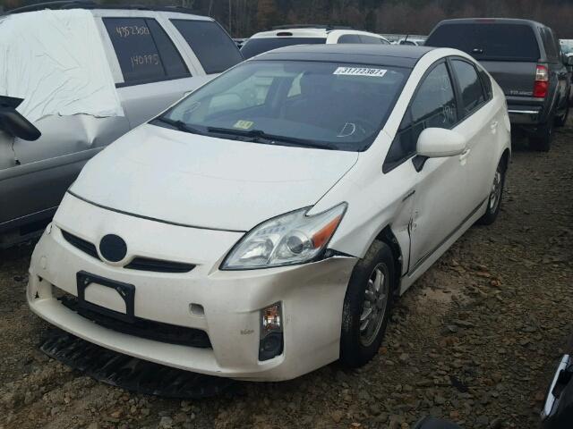 JTDKN3DU1A0156302 - 2010 TOYOTA PRIUS WHITE photo 2