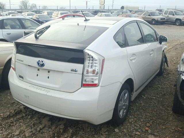 JTDKN3DU1A0156302 - 2010 TOYOTA PRIUS WHITE photo 4