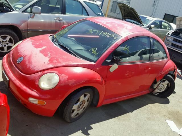 3VWBB61C6WM011201 - 1998 VOLKSWAGEN NEW BEETLE 红色 照片 2