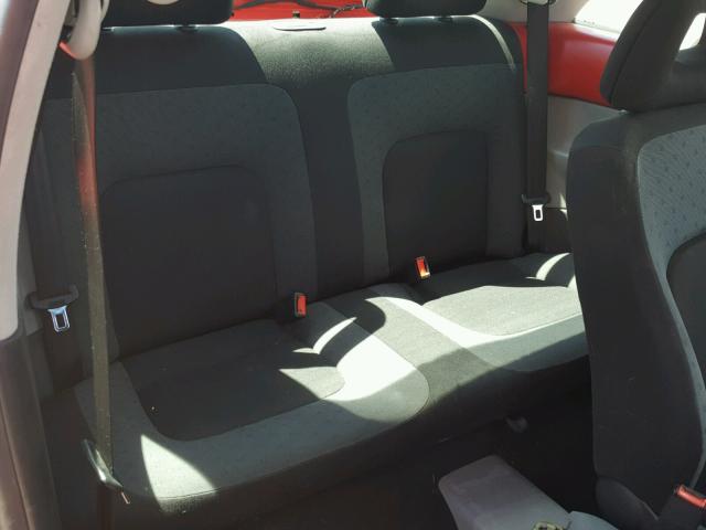 3VWBB61C6WM011201 - 1998 VOLKSWAGEN NEW BEETLE 红色 照片 6