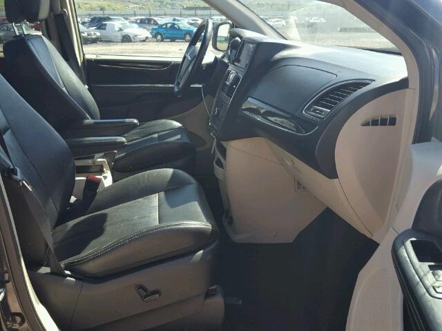 2C4RC1BG5CR251587 - 2012 CHRYSLER TOWN & COU ლურჯი ფოტო 5