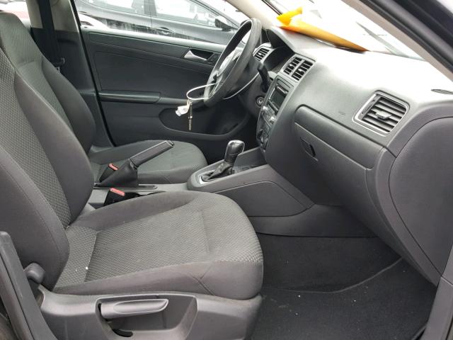 3VW2K7AJ1DM224980 - 2013 VOLKSWAGEN JETTA BASE 黑色 照片 5