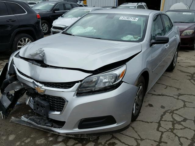 1G11B5SL2FF234514 - 2015 CHEVROLET MALIBU LS ვერცხლისფერი ფოტო 2