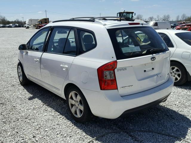 KNAFG525677121206 - 2007 KIA RONDO BASE WHITE photo 3