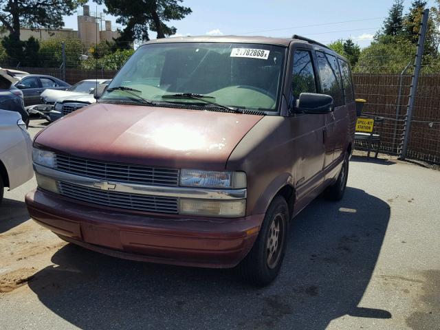 1GNDM19W7YB159396 - 2000 CHEVROLET ASTRO RED photo 2