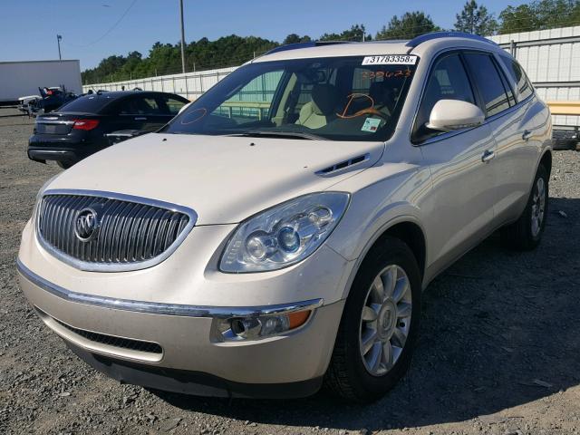 5GAKRBED4BJ335623 - 2011 BUICK ENCLAVE CX WHITE photo 2