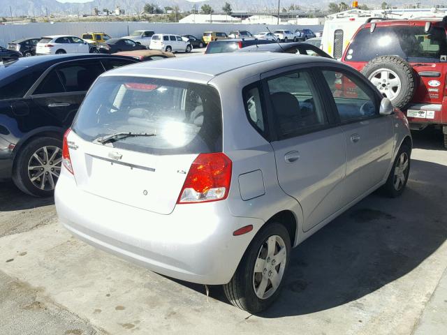 KL1TD66607B687423 - 2007 CHEVROLET AVEO BASE Szary zdjęcie 4