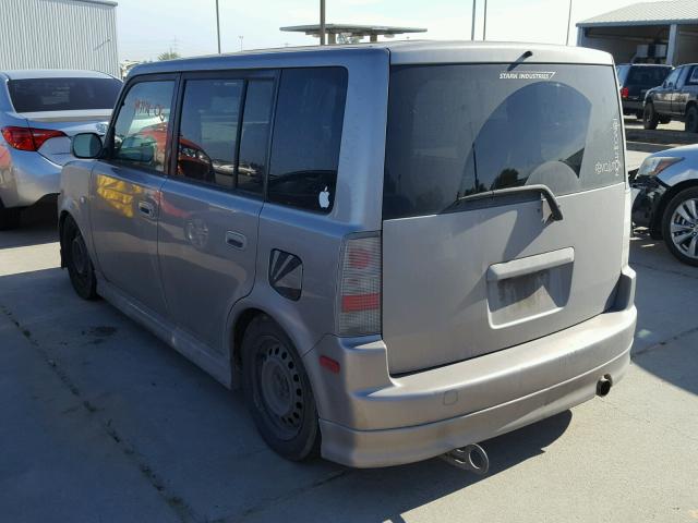 JTLKT334464046128 - 2006 TOYOTA SCION XB SILVER photo 3