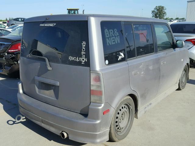 JTLKT334464046128 - 2006 TOYOTA SCION XB SILVER photo 4
