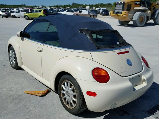 3VWCM21Y04M305631 - 2004 VOLKSWAGEN NEW BEETLE 奶油色 照片 3