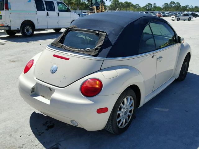 3VWCM21Y04M305631 - 2004 VOLKSWAGEN NEW BEETLE 奶油色 照片 4