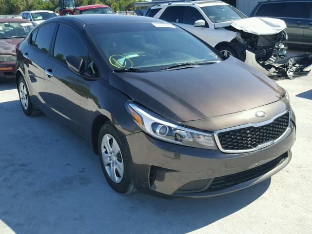 3KPFK4A79JE198609 - 2018 KIA FORTE LX BROWN photo 1