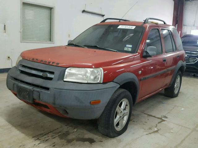 SALNM22233A248805 - 2003 LAND ROVER FREELANDER RED photo 2