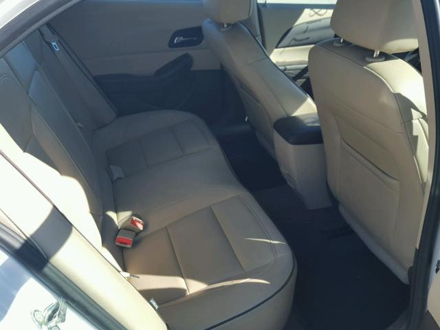 1G11E5SA2GF122674 - 2016 CHEVROLET MALIBU LIM 白色 照片 6