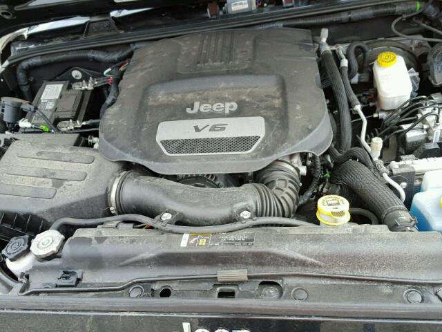 1C4AJWAG5HL515540 - 2017 JEEP WRANGLER S 黑色 照片 7