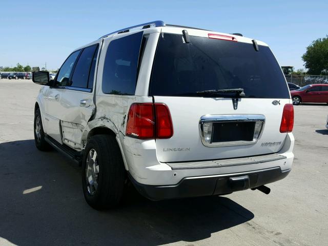 5LMFU27595LJ03198 - 2005 LINCOLN NAVIGATOR 白色 照片 3