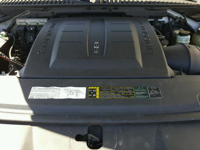 5LMFU27595LJ03198 - 2005 LINCOLN NAVIGATOR 白色 照片 7