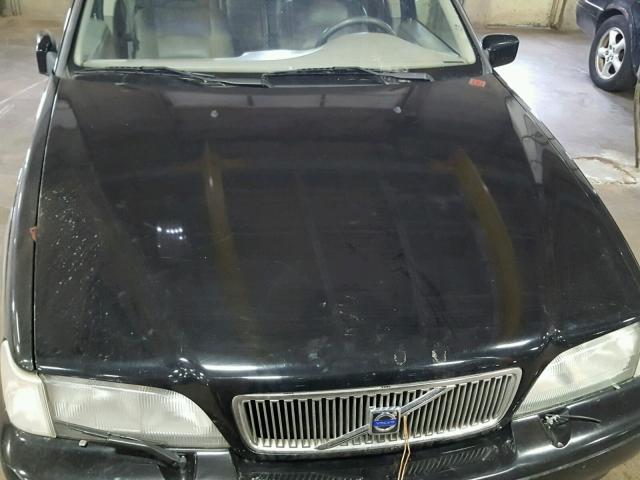 YV1LS5645W2423663 - 1998 VOLVO S70 GLT BLACK photo 7