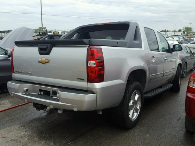 3GNNCEE00AG272104 - 2010 CHEVROLET AVALANCHE SILVER photo 4