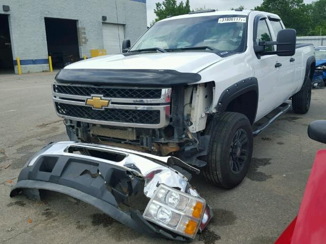 1GC1KVCG3BF131878 - 2011 CHEVROLET SILVERADO WHITE photo 2