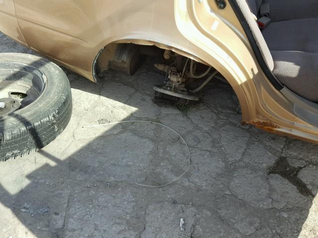 1Y1SK5288YZ403696 - 2000 CHEVROLET GEO PRIZM 金色 照片 10