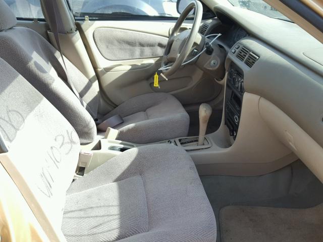 1Y1SK5288YZ403696 - 2000 CHEVROLET GEO PRIZM 金色 照片 5