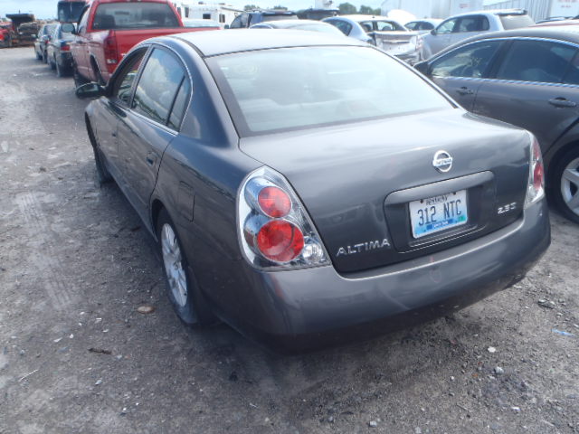 1N4AL11D85N430703 - 2005 NISSAN ALTIMA S GRAY photo 3