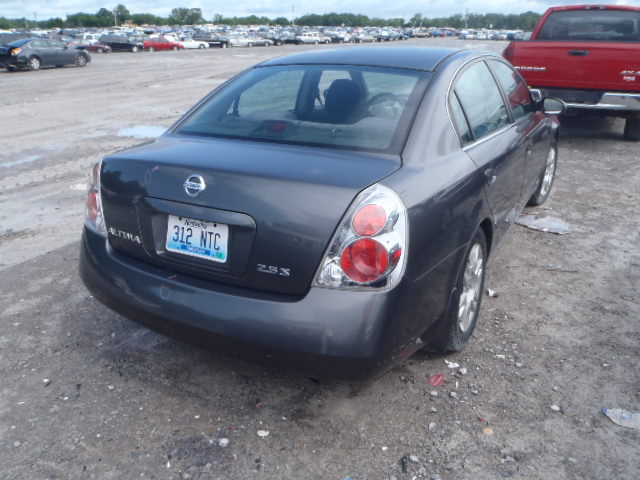 1N4AL11D85N430703 - 2005 NISSAN ALTIMA S GRAY photo 4