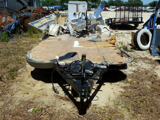 1STGEAJ26JJ506239 - 1988 AIRS EXCELLA ვერცხლისფერი ფოტო 9