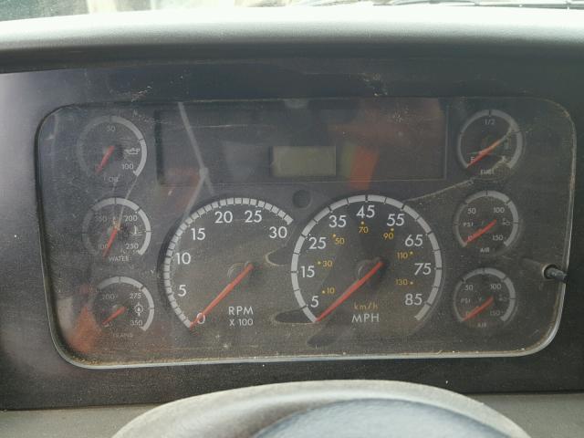 2FZHAWDA66AV47652 - 2006 STERLING TRUCK LT 8500 WHITE photo 8