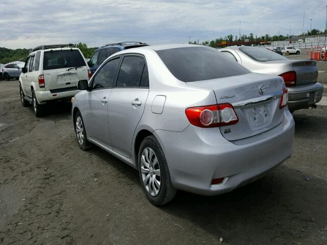 2T1BU4EE0CC814913 - 2012 TOYOTA COROLLA BA SILVER photo 3