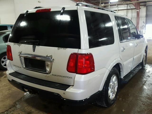 5LMFU28575LJ10780 - 2005 LINCOLN NAVIGATOR TAN photo 4