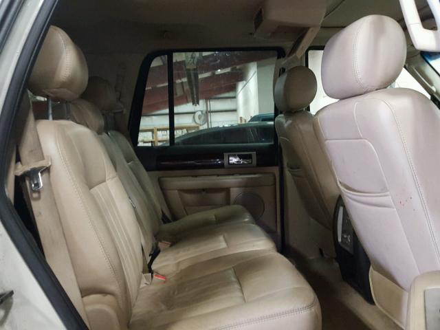 5LMFU28575LJ10780 - 2005 LINCOLN NAVIGATOR TAN photo 6