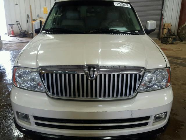 5LMFU28575LJ10780 - 2005 LINCOLN NAVIGATOR TAN photo 7