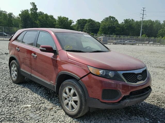 5XYKTCA1XBG074483 - 2011 KIA SORENTO BA RED photo 1