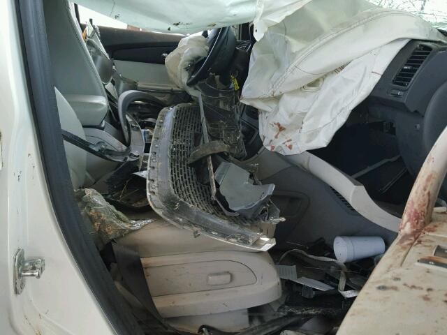 1GKKRRED9BJ254080 - 2011 GMC ACADIA SLT თეთრი ფოტო 5