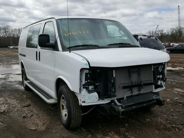 1GTW7AFF2H1912688 - 2017 GMC SAVANA G25 WHITE photo 1