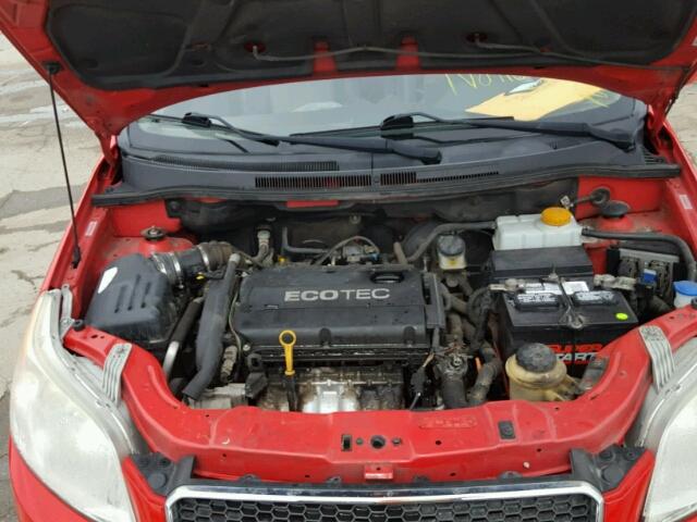 KL1TG6DE8BB120273 - 2011 CHEVROLET AVEO LT RED photo 7