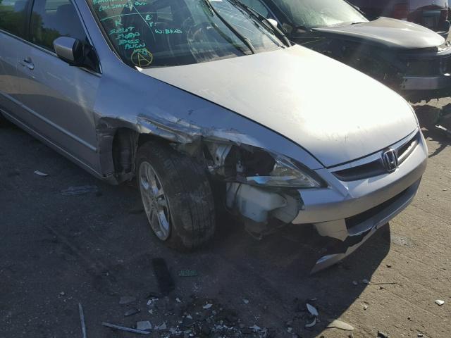 1HGCM56306A170640 - 2006 HONDA ACCORD SE SILVER photo 9