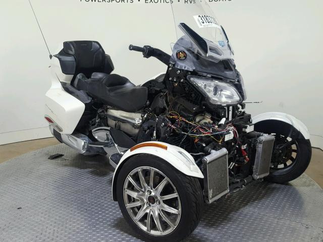 2BXNBDD29FV005108 - 2015 CAN-AM SPYDER ROA WHITE photo 2