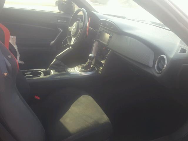 JF1ZNAA15F8701879 - 2015 TOYOTA SCION FR-S შავი ფოტო 5