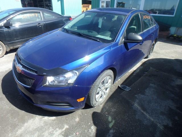 1G1PC5SH8C7356609 - 2012 CHEVROLET CRUZE LS BLUE photo 3