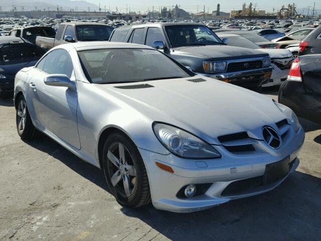 WDBWK54F66F076939 - 2006 MERCEDES-BENZ SLK280 SILVER photo 1