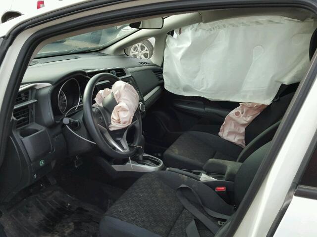 JHMGK5H5XHS010779 - 2017 HONDA FIT LX أبيض صورة 5