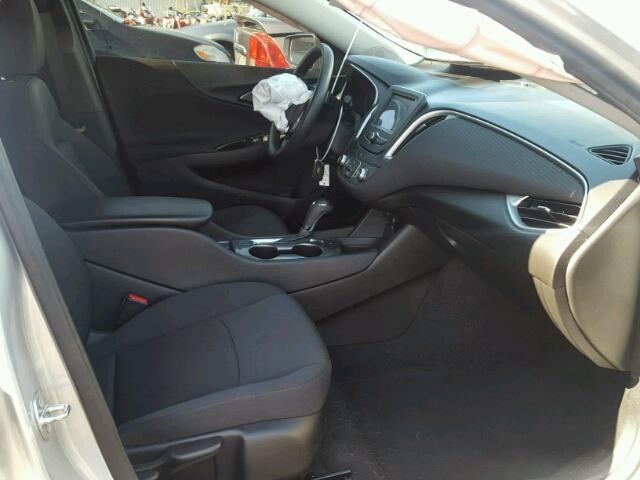 1G1ZB5ST4GF268216 - 2016 CHEVROLET MALIBU LS ვერცხლისფერი ფოტო 5