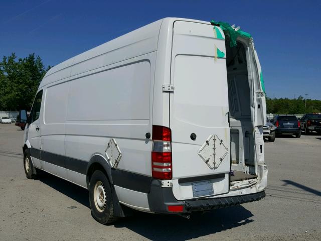 WD3PE8CB4C5684807 - 2012 MERCEDES-BENZ SPRINTER 2 WHITE photo 3