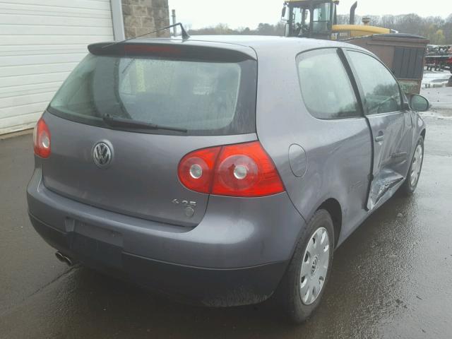 WVWBB71K19W079085 - 2009 VOLKSWAGEN RABBIT GRAY photo 4